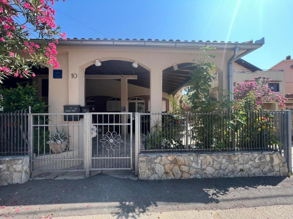 Ferienwohnung Duffys Zadar Exterior foto